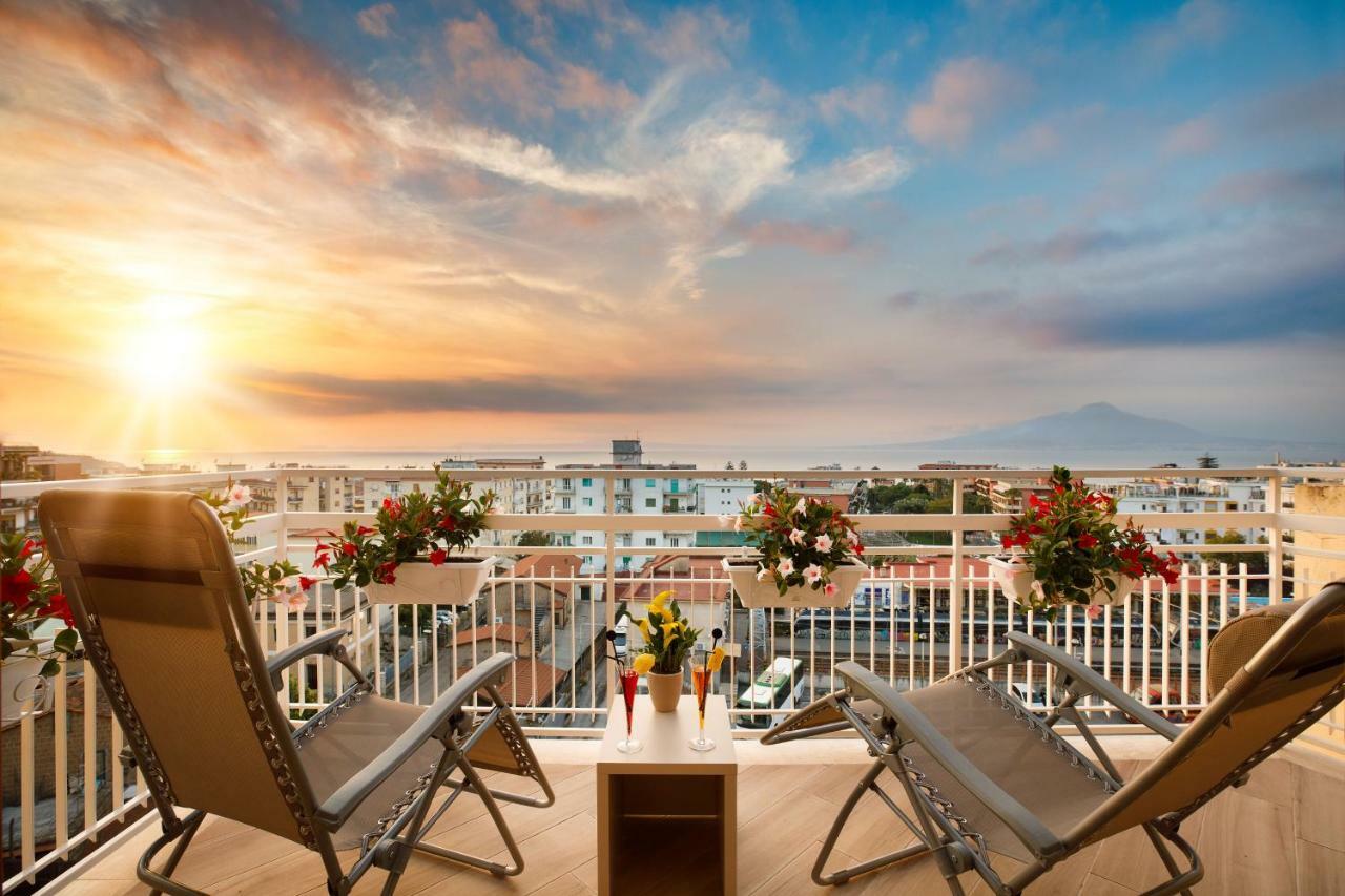 Le Muse Suite Sorrento Exterior foto