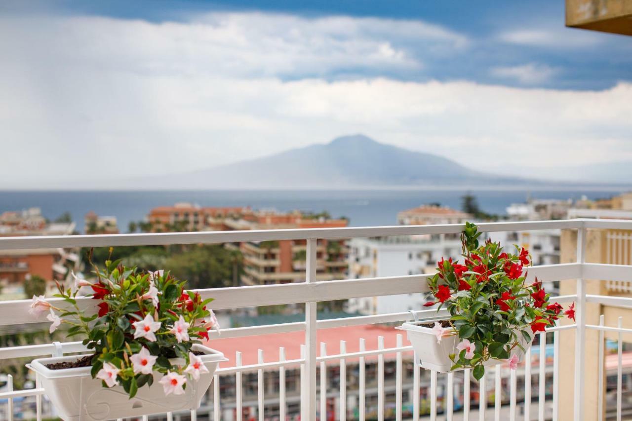 Le Muse Suite Sorrento Exterior foto