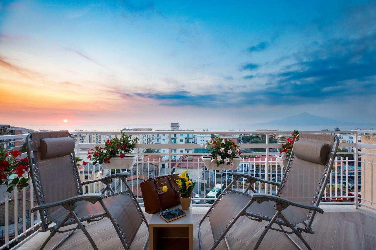Le Muse Suite Sorrento Exterior foto