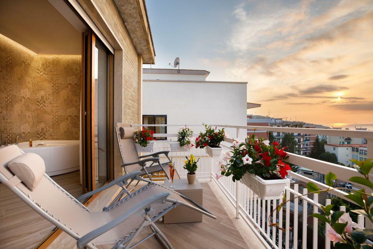Le Muse Suite Sorrento Exterior foto