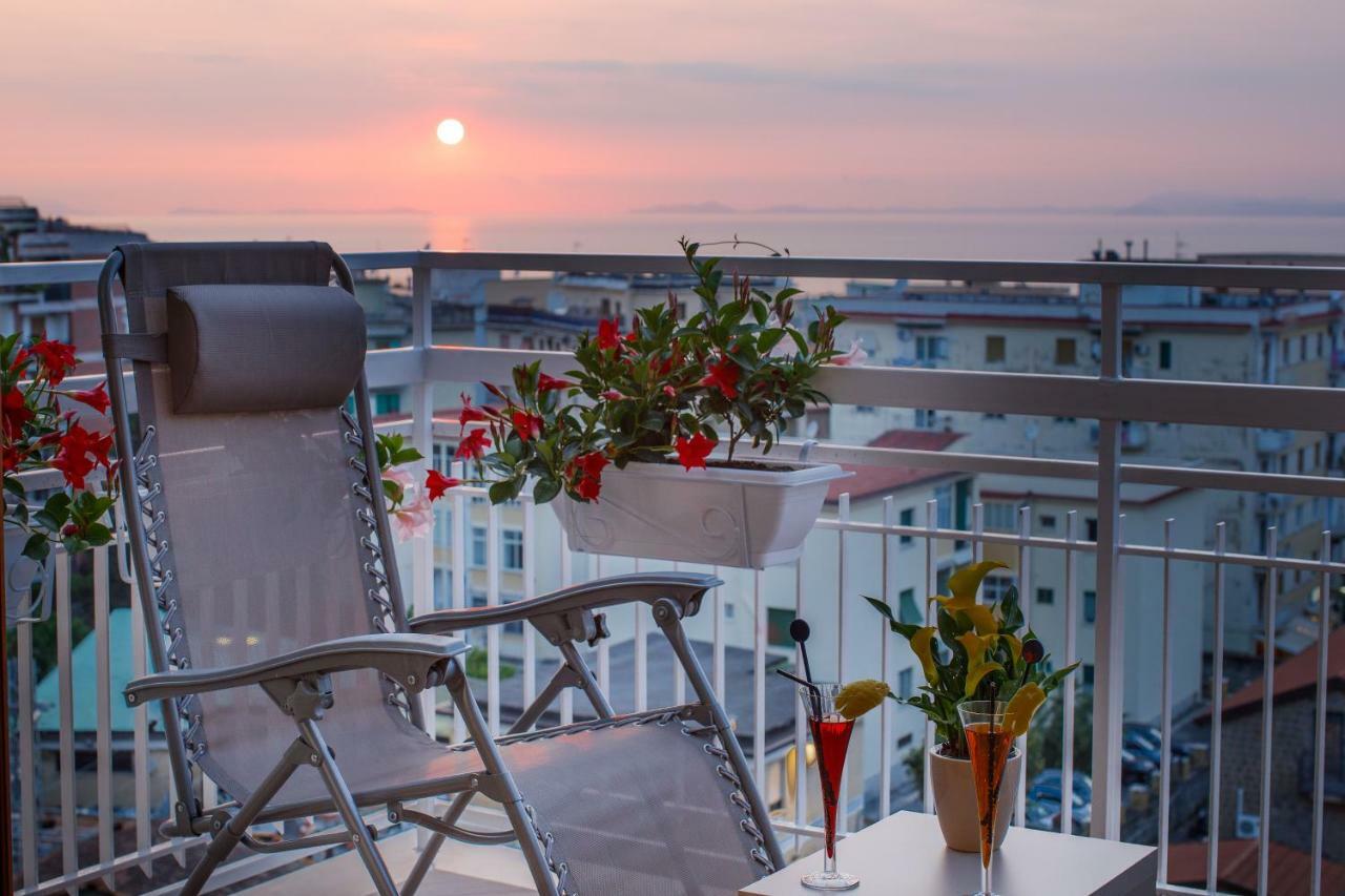Le Muse Suite Sorrento Exterior foto
